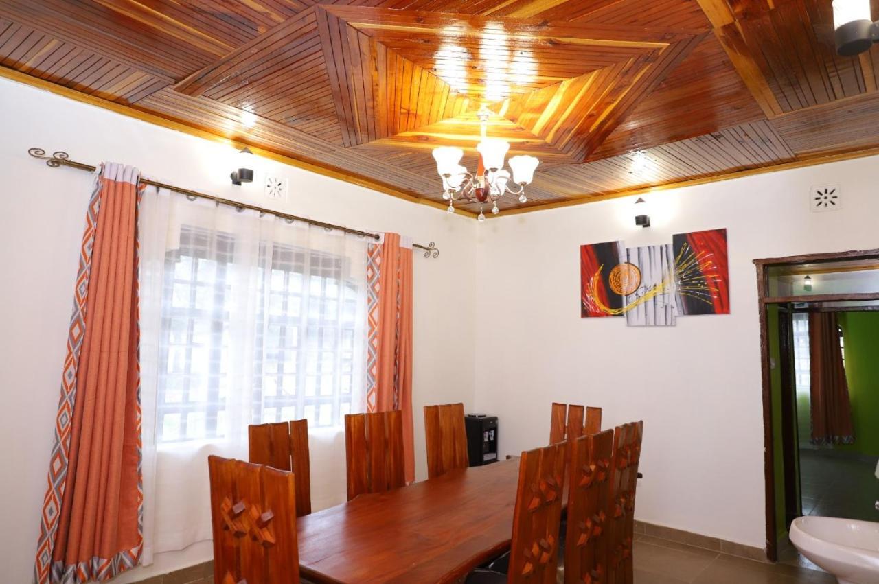 Esniko Villa Narok Exterior photo