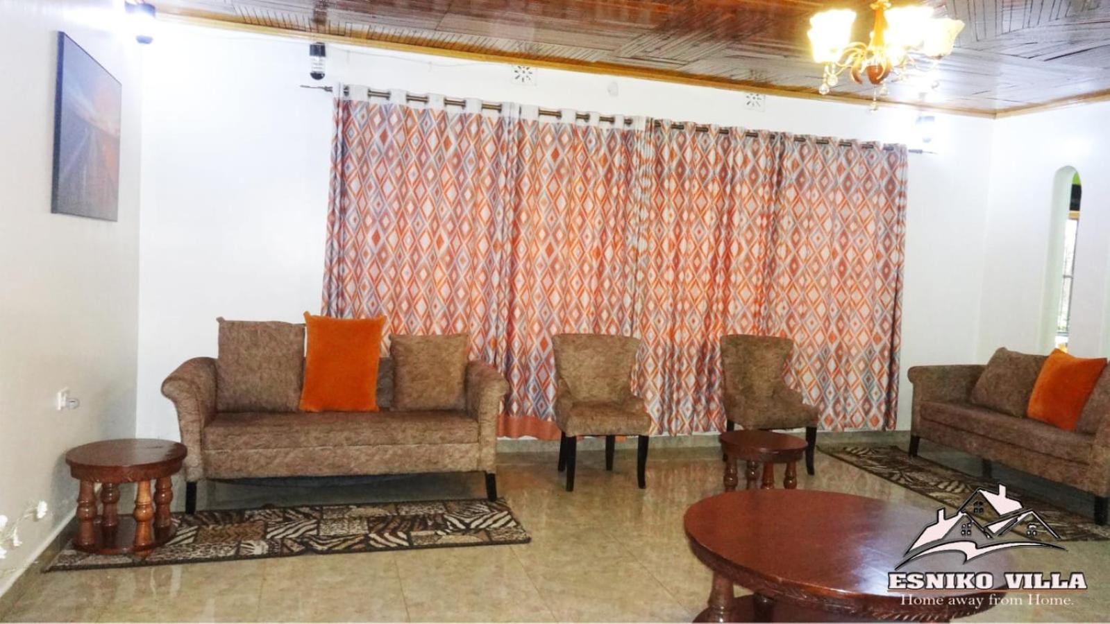 Esniko Villa Narok Exterior photo