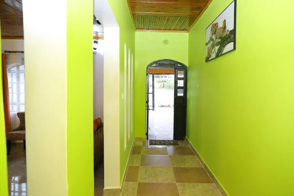 Esniko Villa Narok Exterior photo